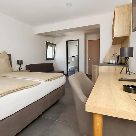 Gostinjska kuća Kovac 4*