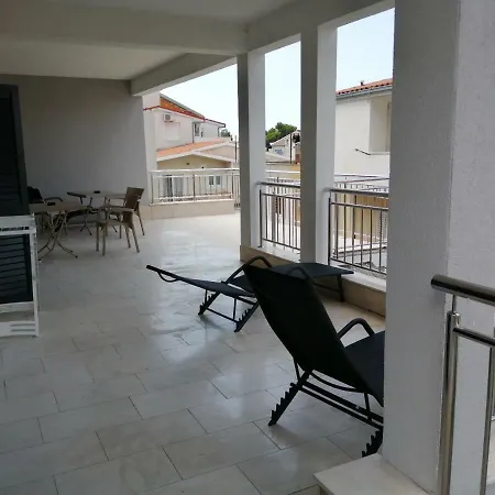 Gostinjska kuća Kovac *